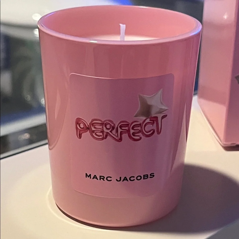 Marc Jacobs Perfect Scented Candle-NEW